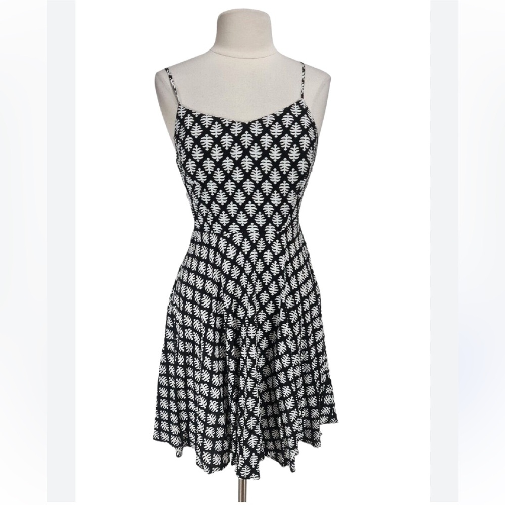 Old Navy Black and White Patterned Dress